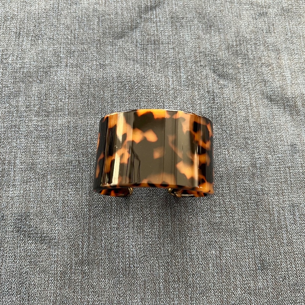 Wide tortoise cuff